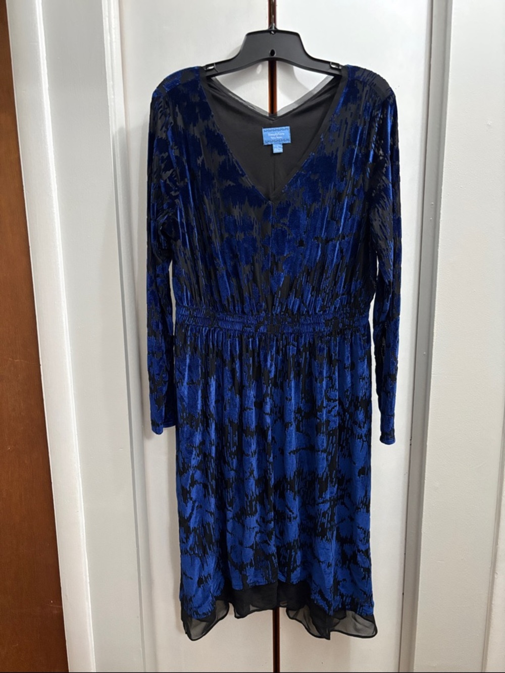 Simply Vera Vera Wang Blue and Black V-Neck Long Sleeve Dress